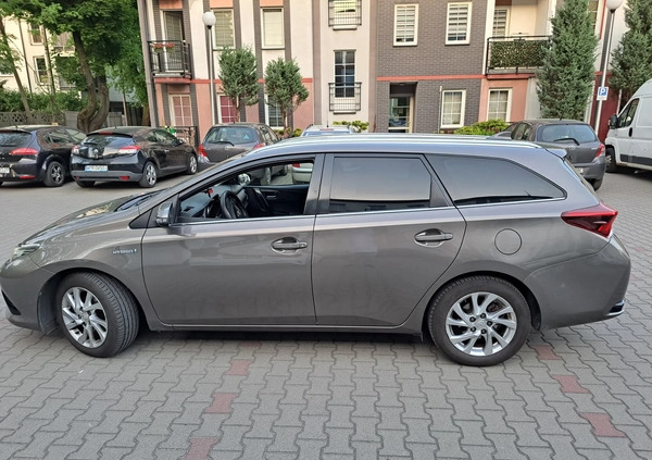 Toyota Auris cena 59000 przebieg: 147000, rok produkcji 2016 z Warszawa małe 37